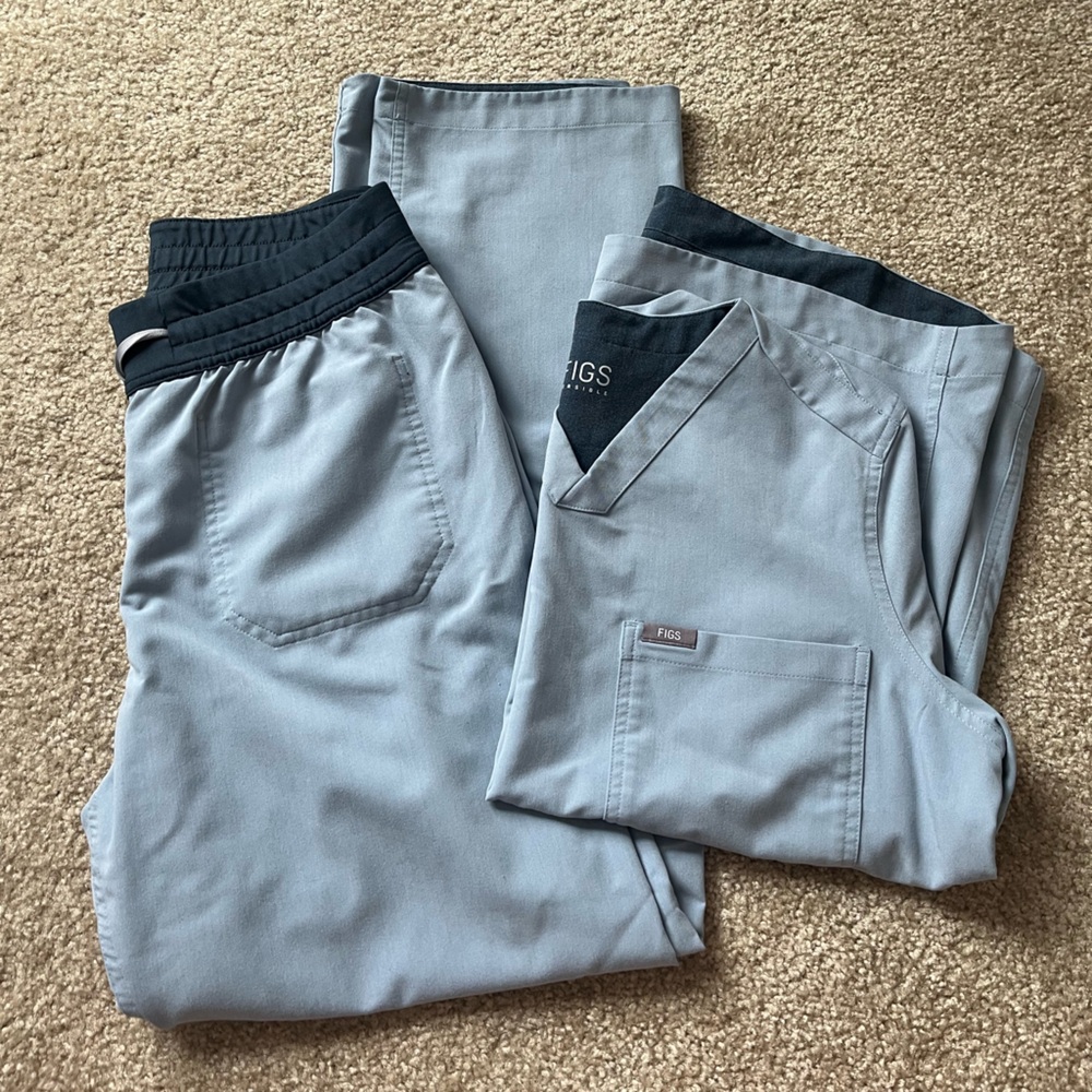 REVERSIBLE Figs Scrub Set